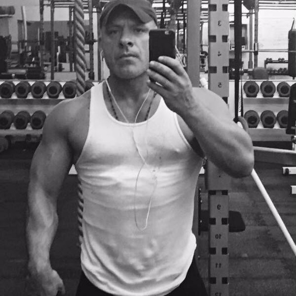 Meet your Posher, Jordi - Picture 6 of 8